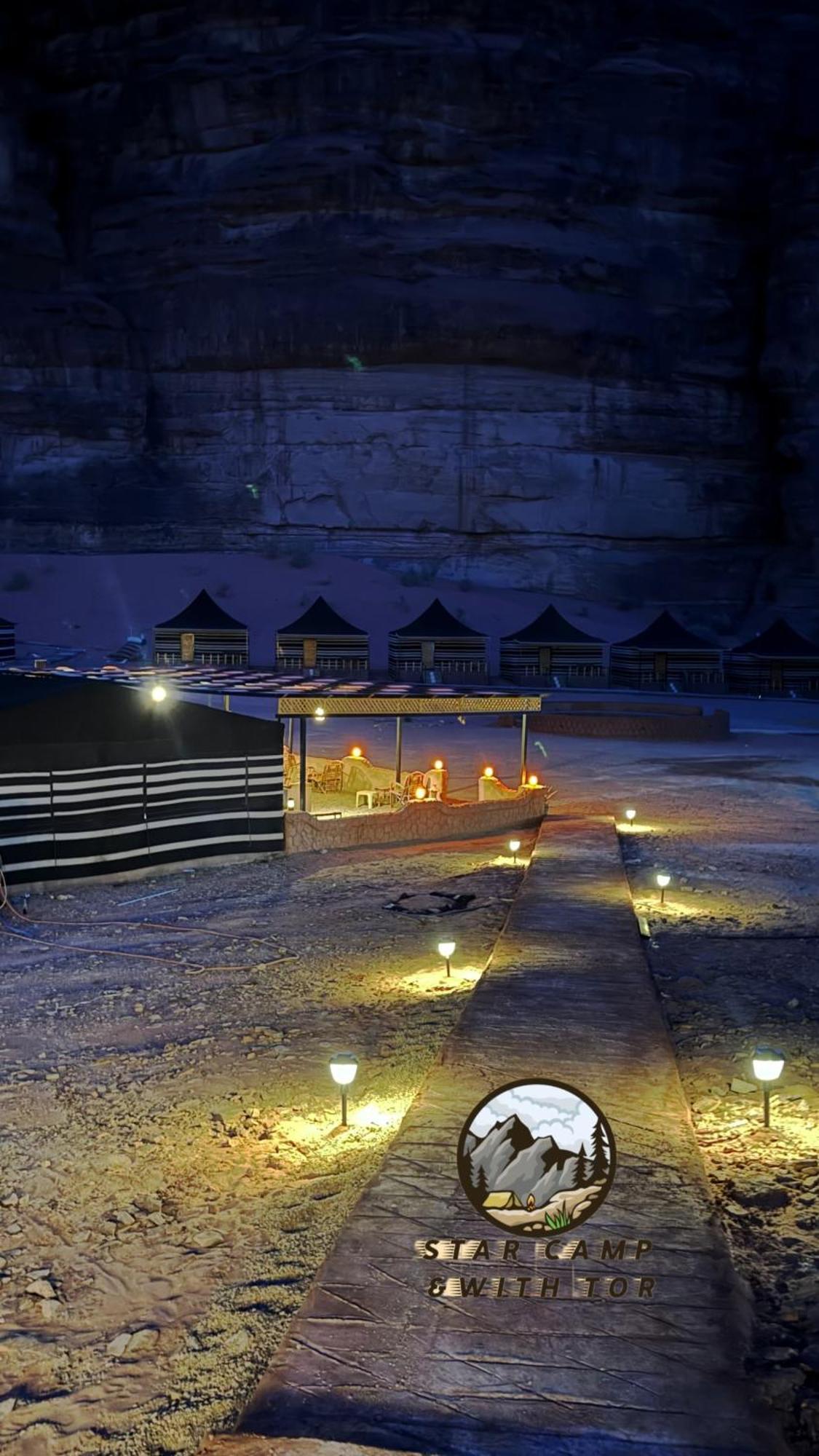 Star Camp & With Tor Hotel Вади Рум Екстериор снимка